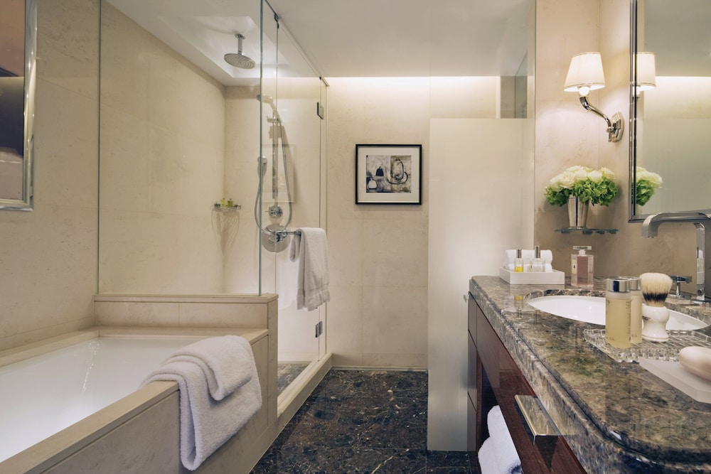 Four Seasons Hotel London at Park Lane - 1