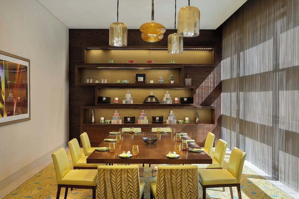 Courtyard by Marriott World Trade Center Abu Dhabi - 1