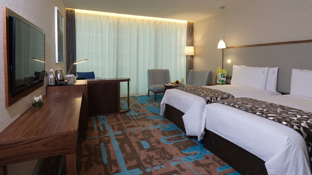 Holiday Inn Kuwait Al Thuraya City by IHG - 1