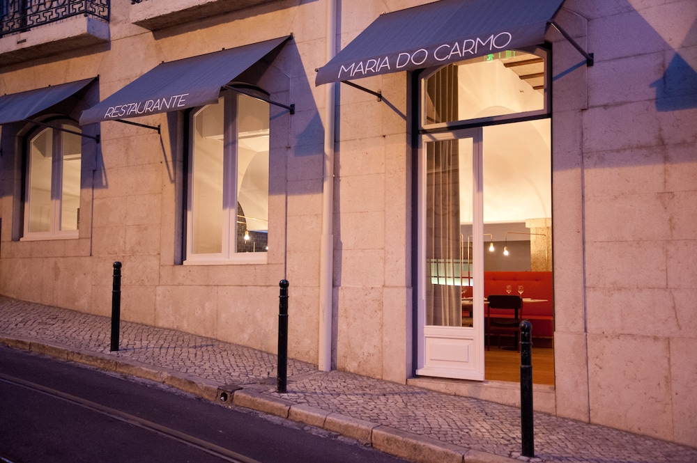 Lisboa Carmo Hotel - 1