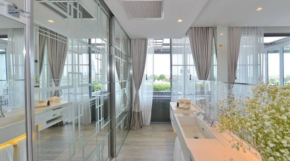 Riva Arun Bangkok - 1