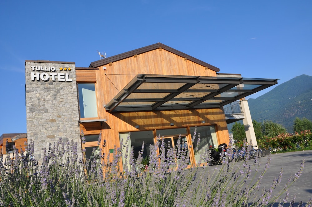 Tullio Hotel - 1