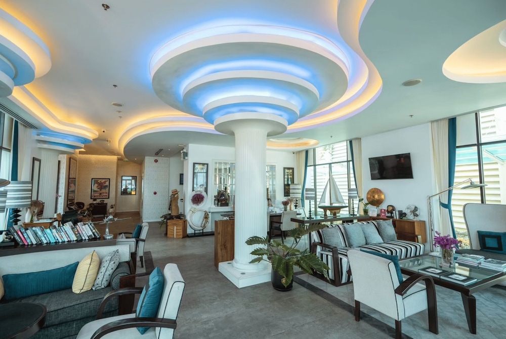 Wave Hotel Pattaya - 1