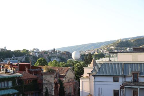 MUKHRANTUBANI BOUTIQUE HOTEL - 1
