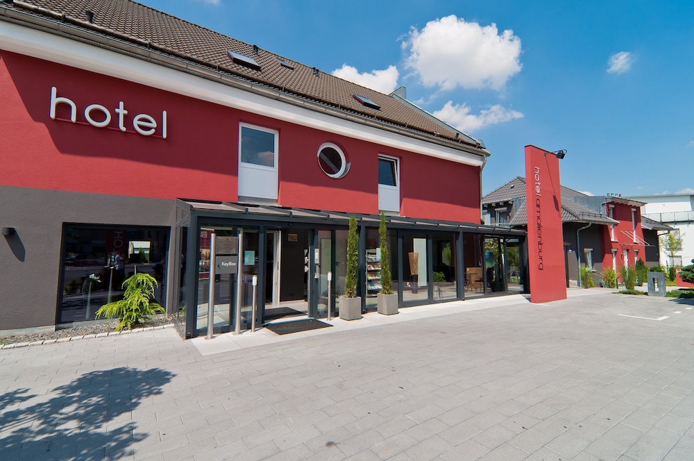 Amalienburg Boutique & Boarding Hotel - 1