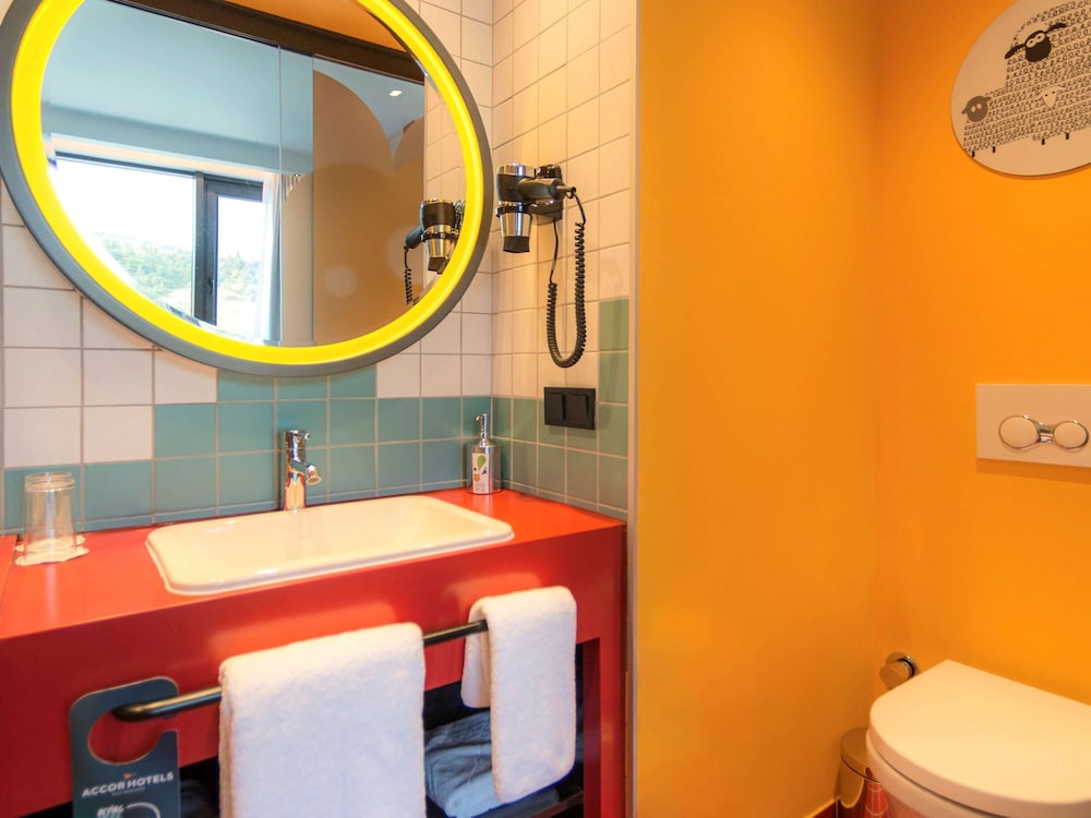 Ibis Styles Tbilisi Center - 1