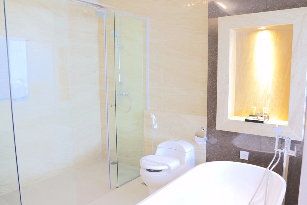 LE EMINENCE PUNCAK HOTEL CONVENTION & RESORT - 1