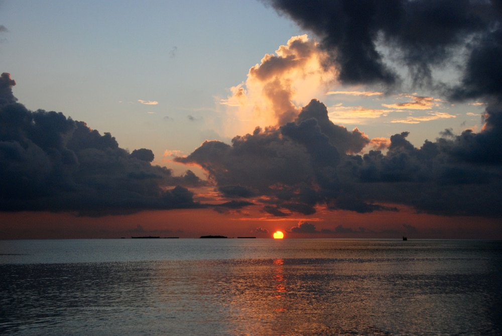 فيلامندو مالديفز ريزورت أيلاند - 1