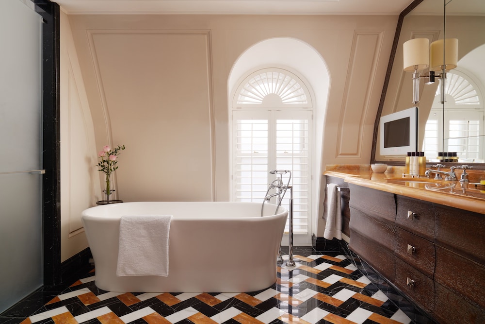 Corinthia London - 1