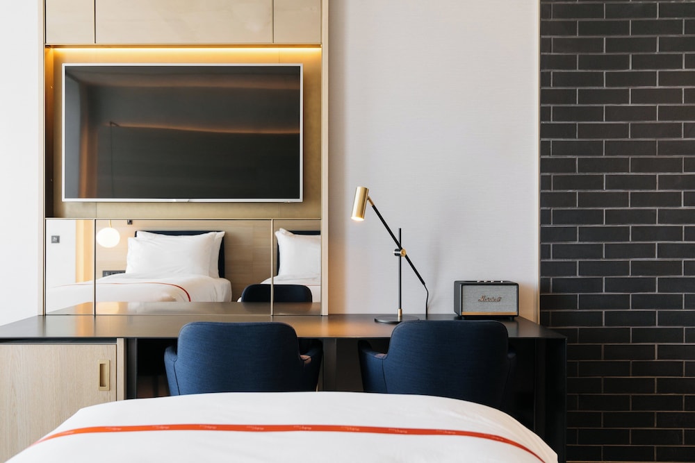 Ruby Emma Hotel Amsterdam By IHG - 1