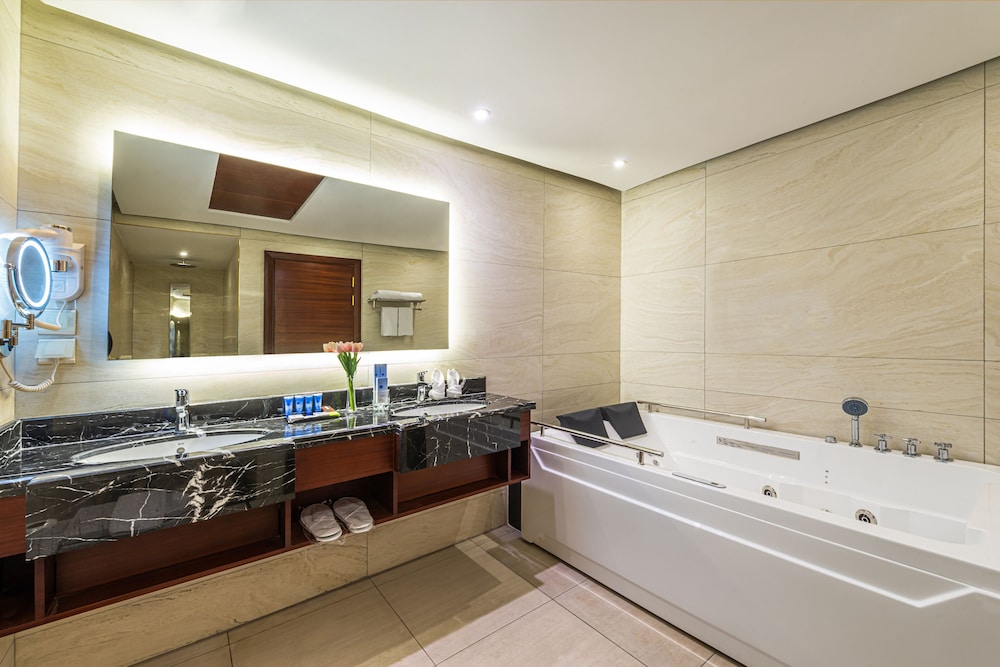 Blue Diamond Hotel - 1