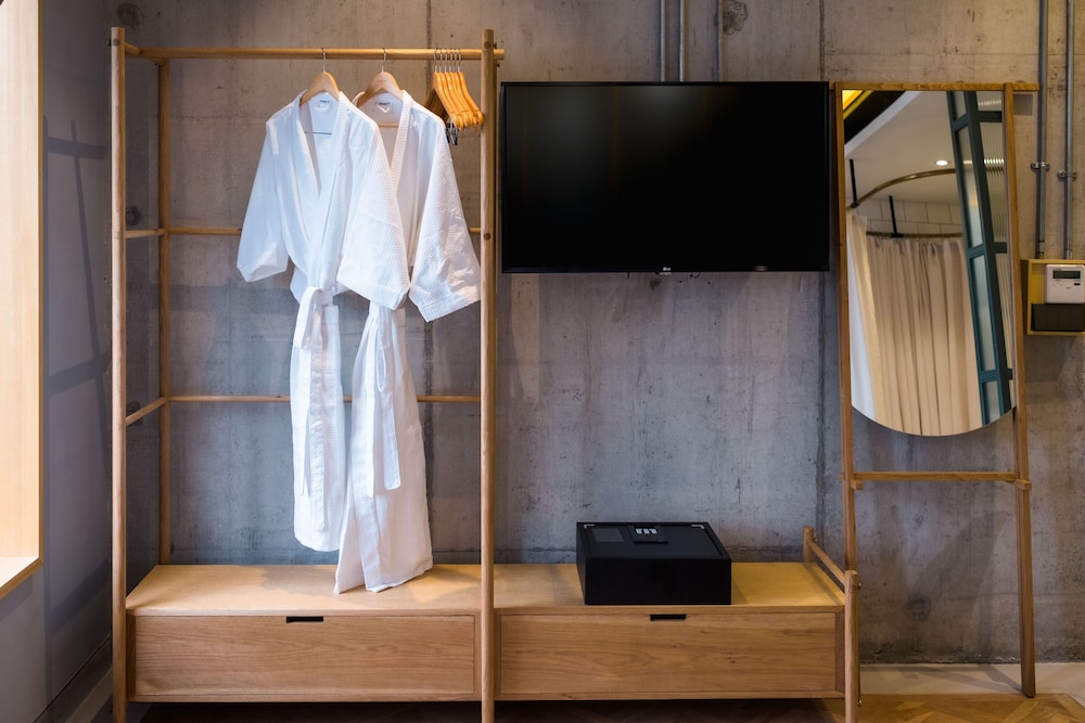 Kloe Hotel - 1