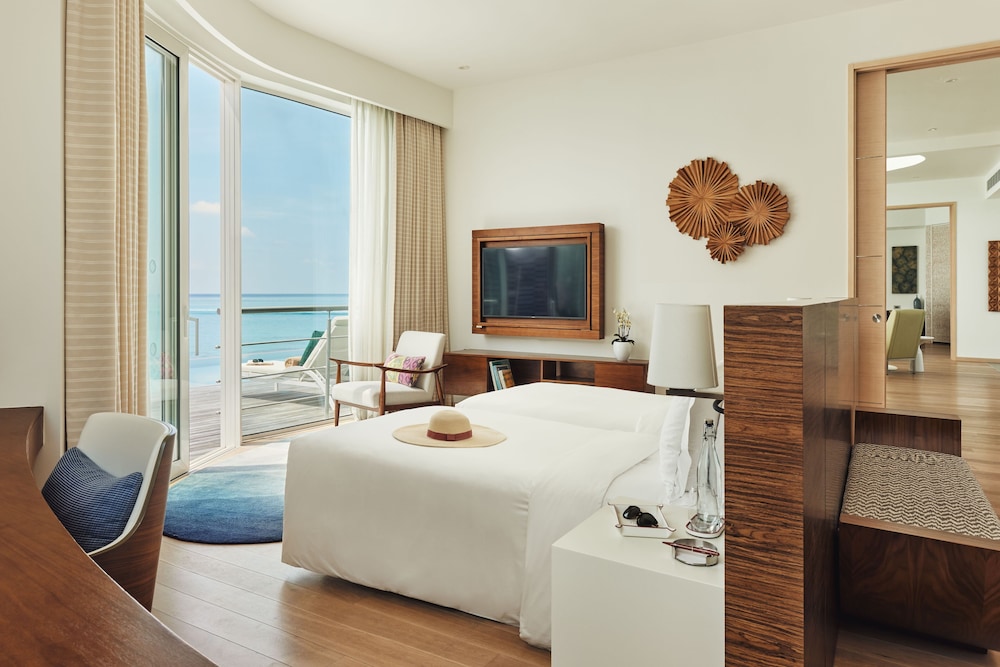 Jumeirah Olhahali Island - 1