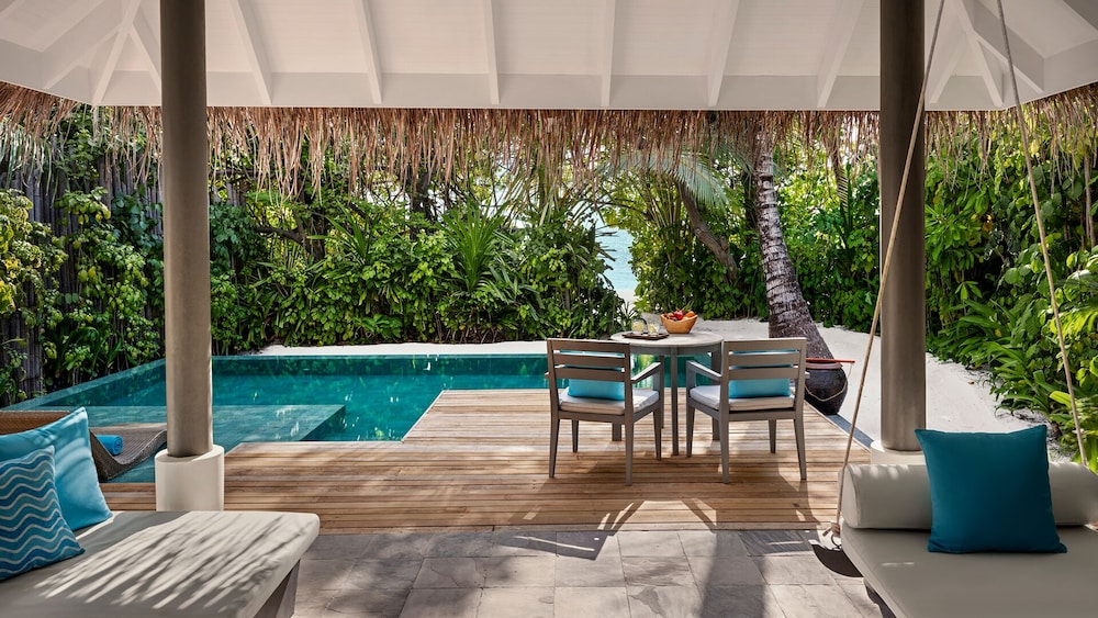 Anantara Dhigu Maldives Resort - 1