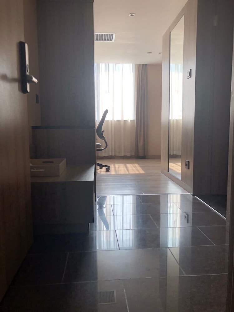 Atour Hotel Tianhe Guangzhou - 1