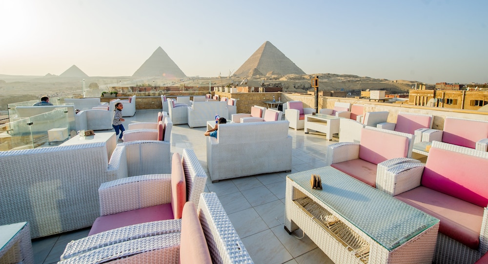 Pyramids Valley Boutique Hotel - 1