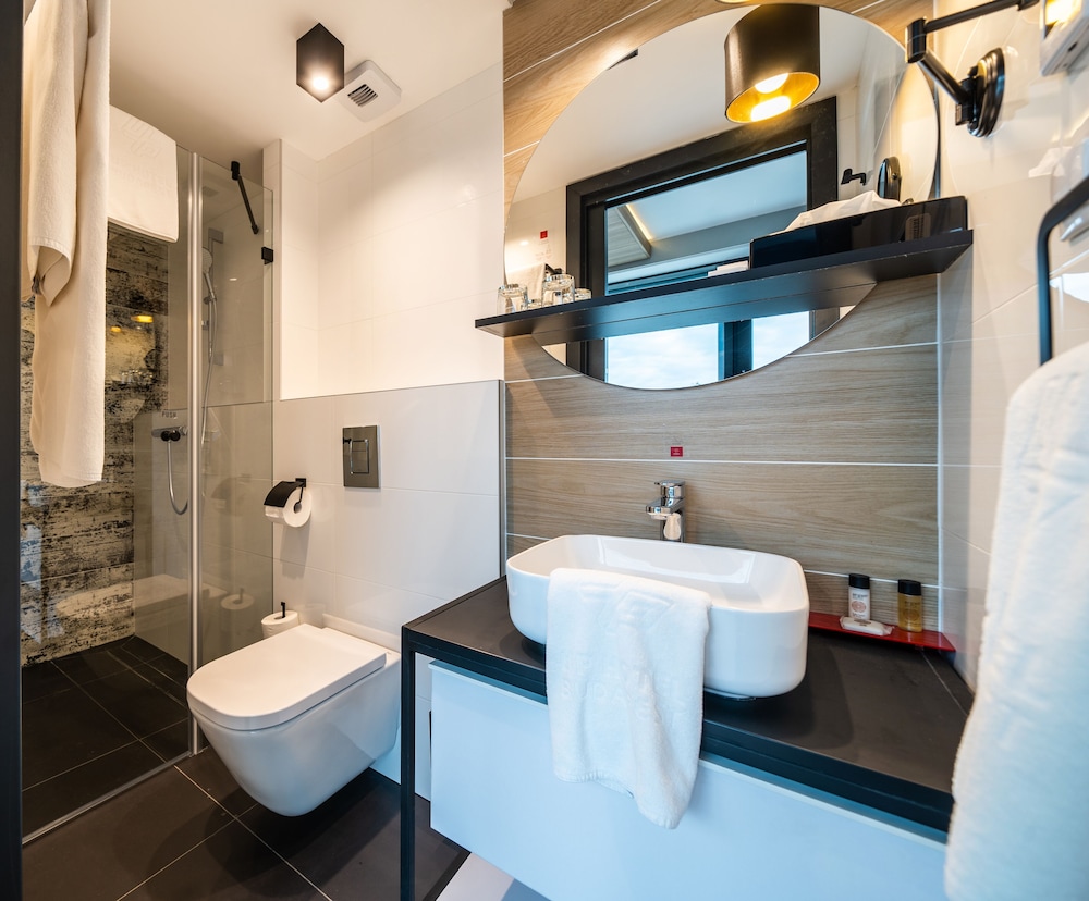 Up Hotel Budapest - 1