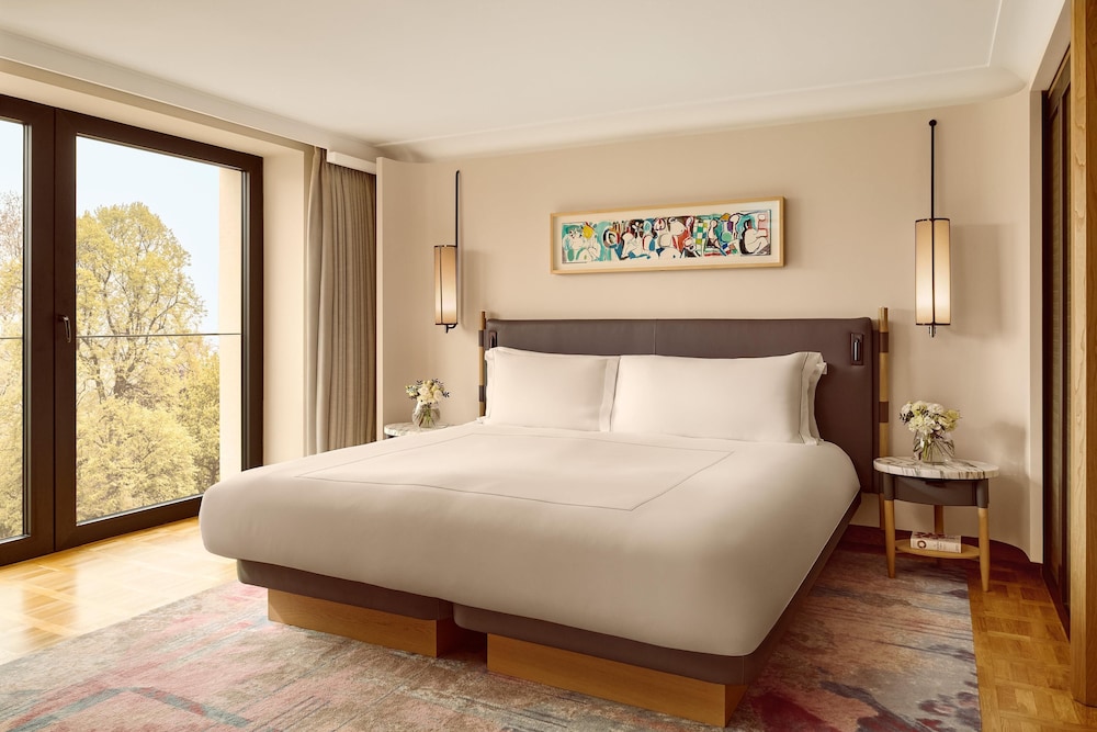 The Berkeley, Maybourne - 1