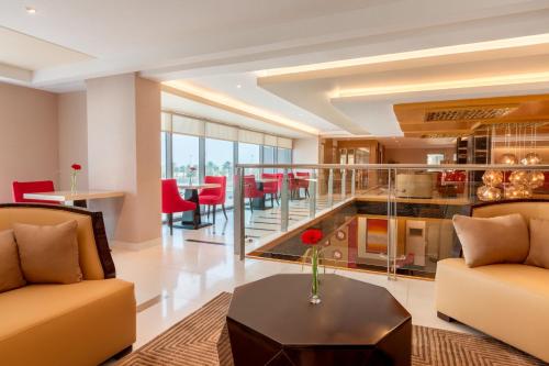 Ramada Hotel & Suites by Wyndham Amwaj Islands Manama - 1