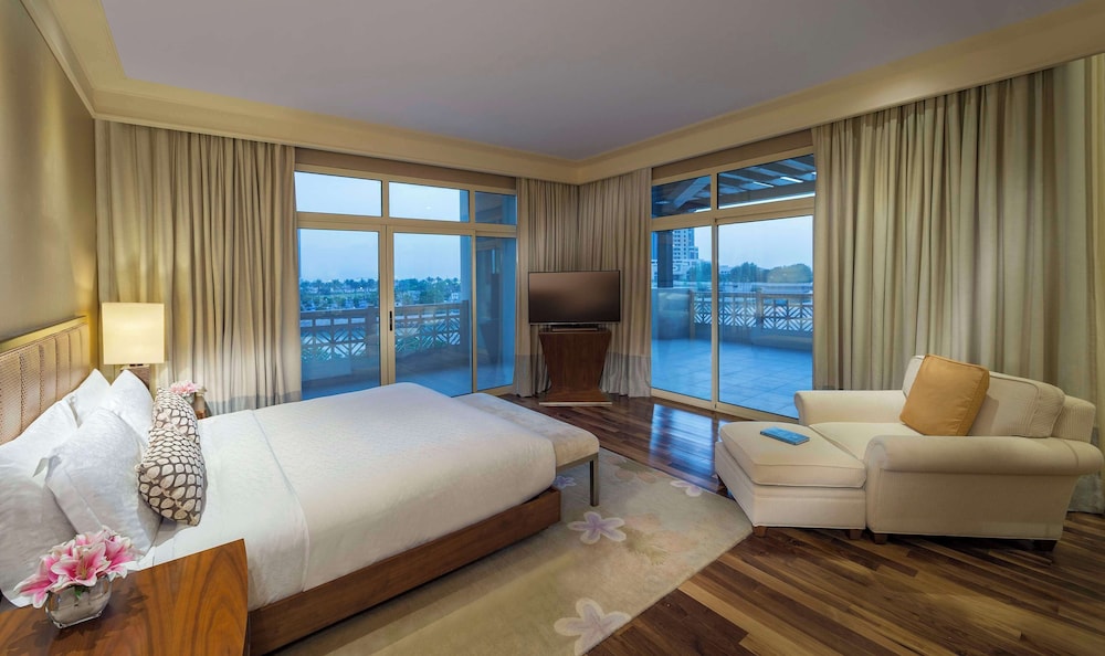 Grand Hyatt Doha Hotel and Villas - 1