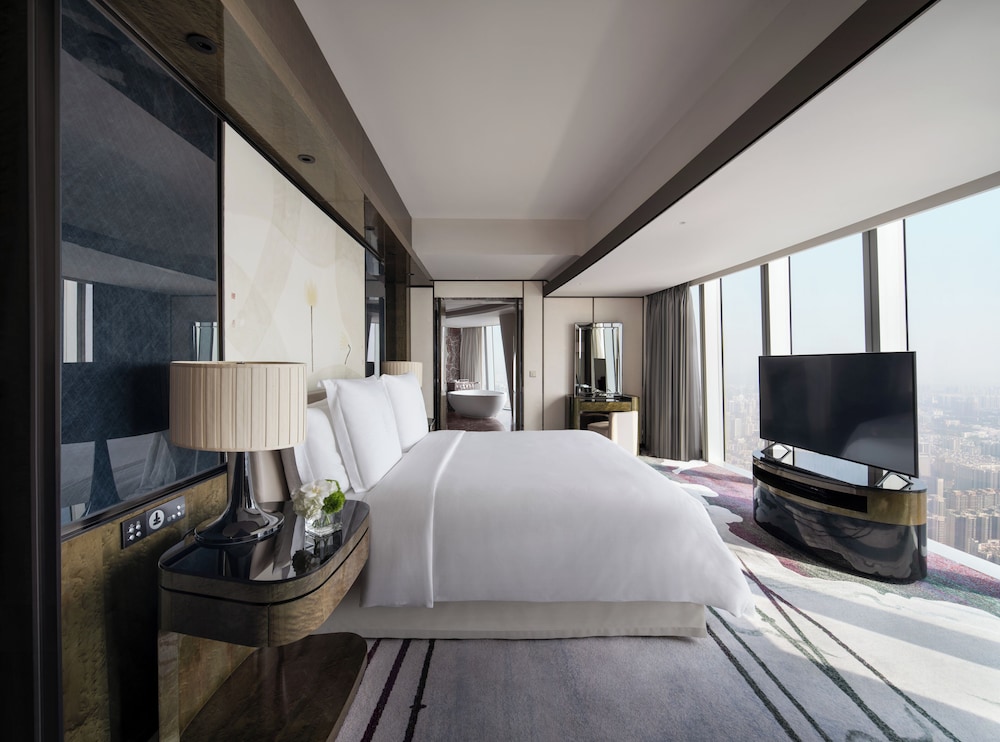 Four Seasons Guangzhou - 1