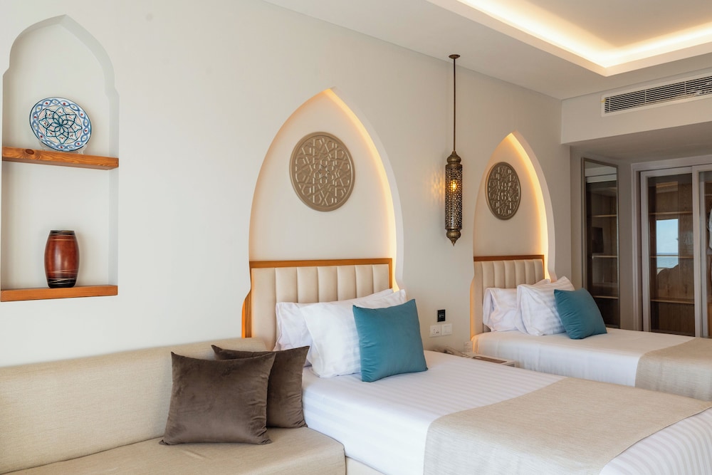 SUNRISE Remal Beach Resort - 1