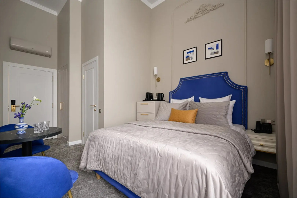 ACADEMIA OSOBNYAK SHUVALOFF BOUTIQUE-HOTEL - 1