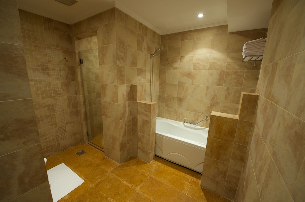 RAWASI HOTEL SUITES - 1