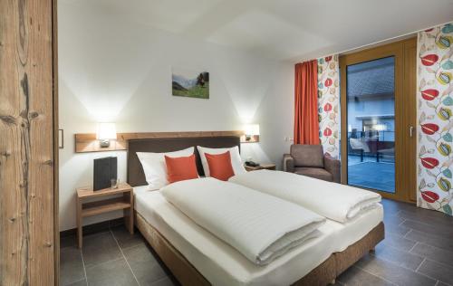AlpenParks Hotel & Apartment Central Zell am See - 1