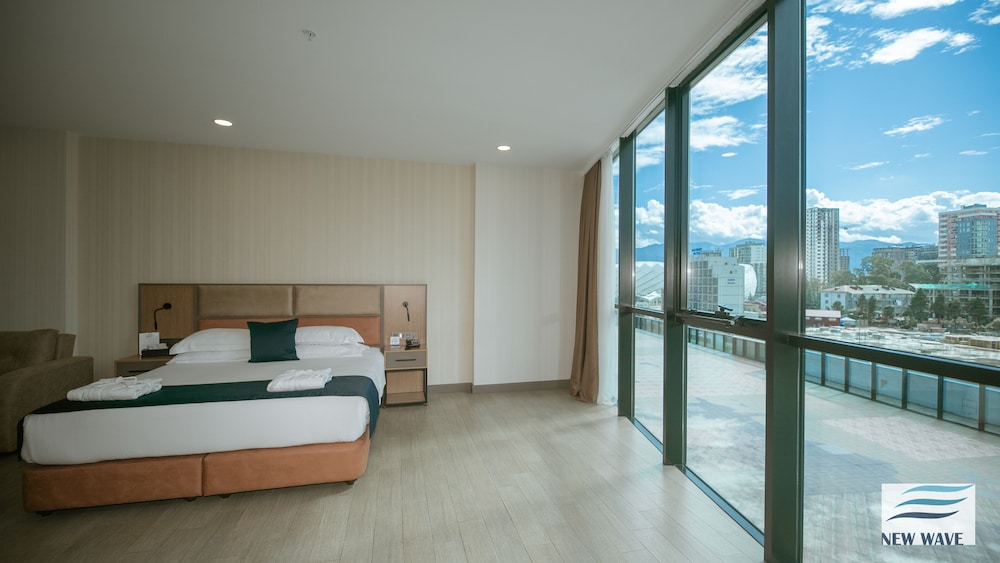 New Wave Hotel - 1