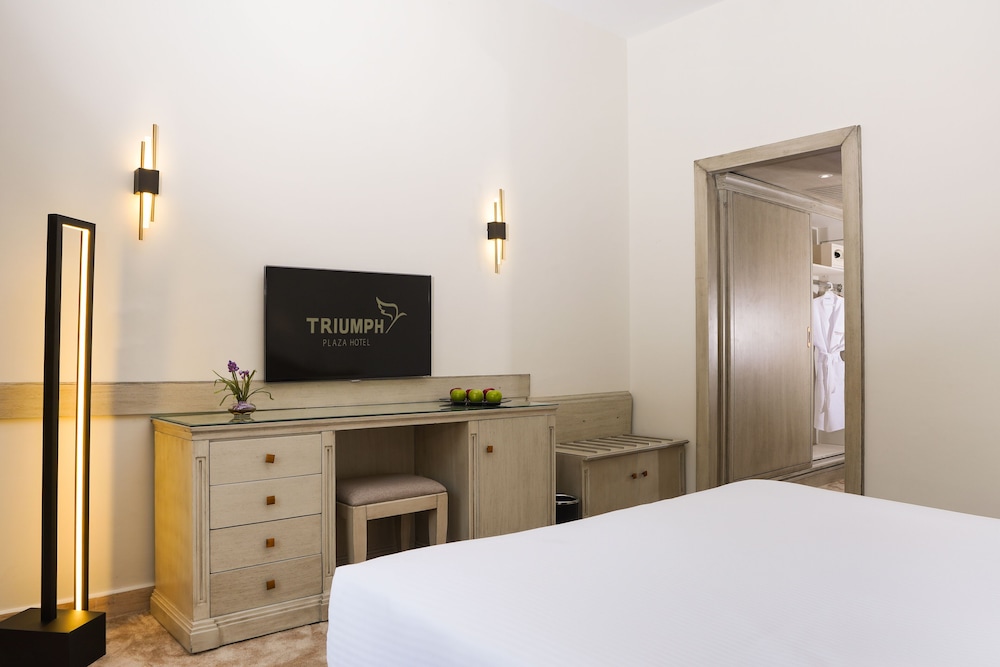 Triumph Plaza Hotel - 1