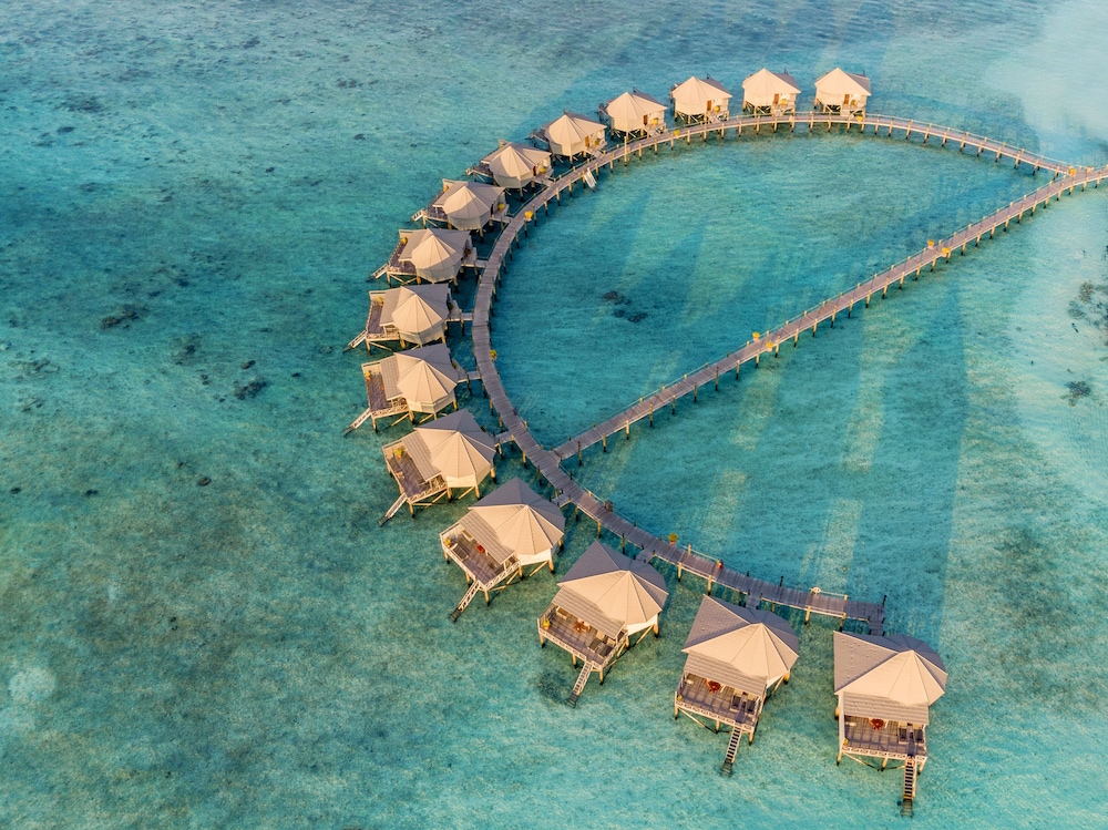 Komandoo Maldives Island Resort - 1