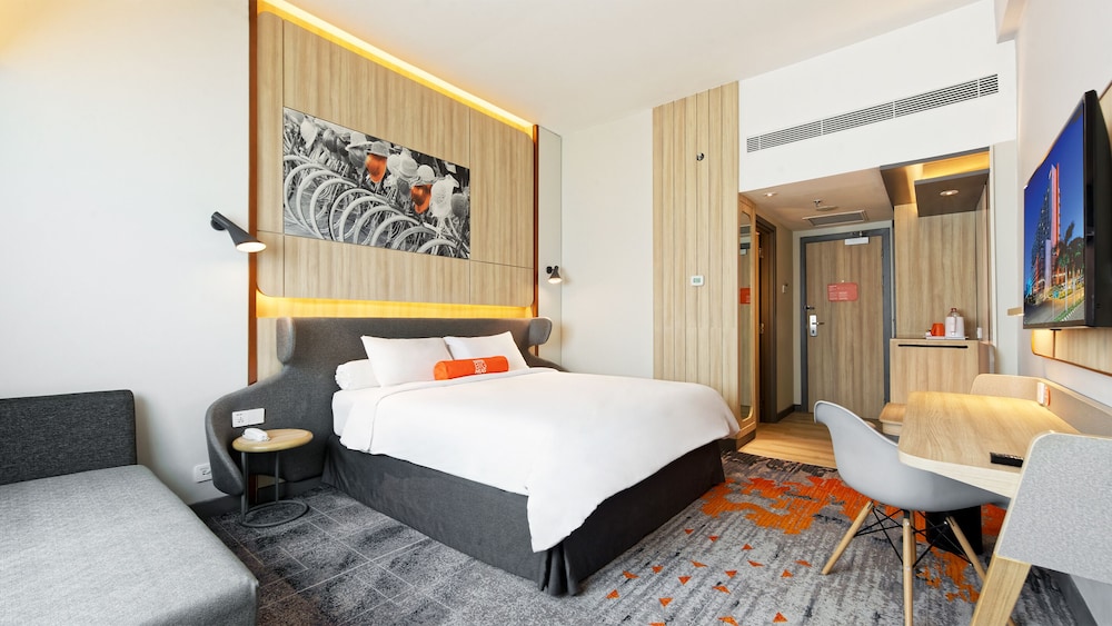 HARRIS Hotel & Conventions Kelapa Gading Jakarta - 1