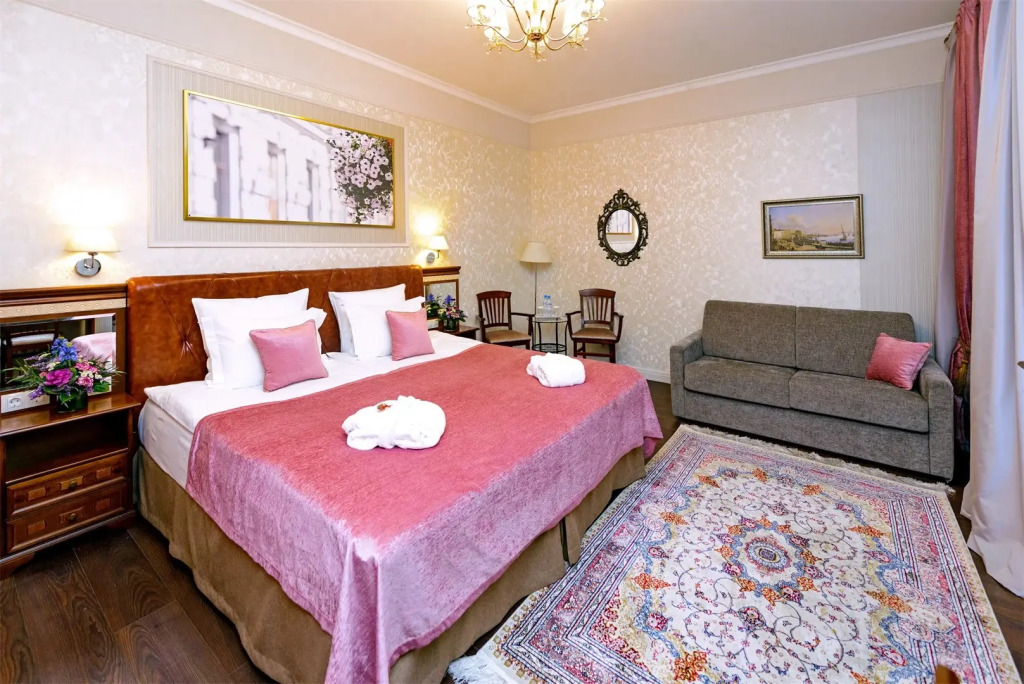 PETR HOTEL - 1